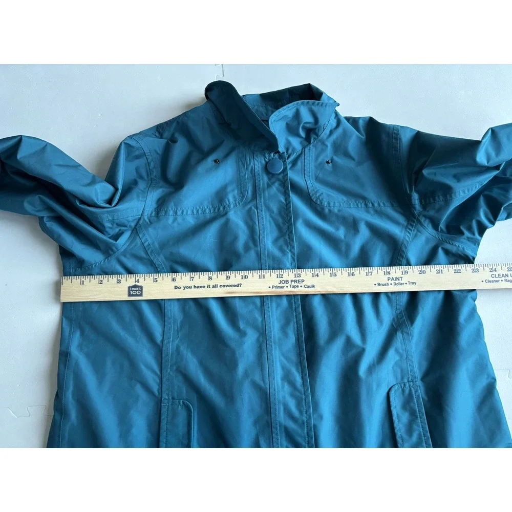 L.L. Bean features full